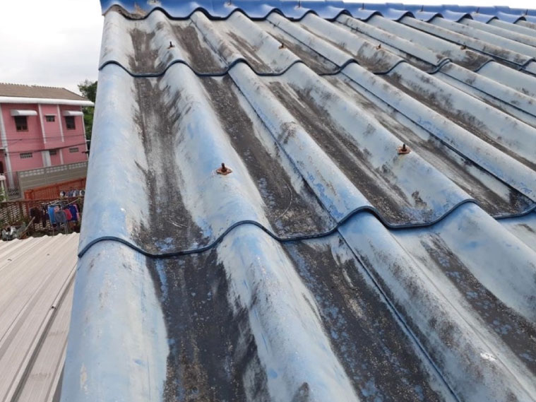 หลังคารั่ว รีโนเวทหลังคาบ้าน เปลี่ยนกระเบื้องหลังคา ซ่อมแซม หลังคา กระเบื้องลอนคู่ scg ซ่อมหลังคารั่ว หลังคากระเบื้องลอนคู่ เปลี่ยนหลังคาบ้าน