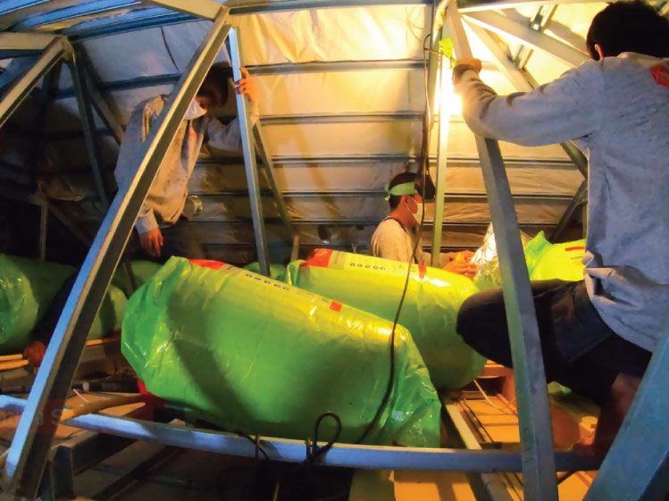 ฉนวนกันความร้อน แผ่นฉนวนกันความร้อน ฉนวนกันความร้อนหลังคา ฉนวนกันความร้อนใต้หลังคา ติดฉนวนกันความร้อน ฉนวนกันความร้อนบนฝ้า ติดตั้งฉนวนกันความร้อน ปูฉนวนกันความร้อนบนฝ้า