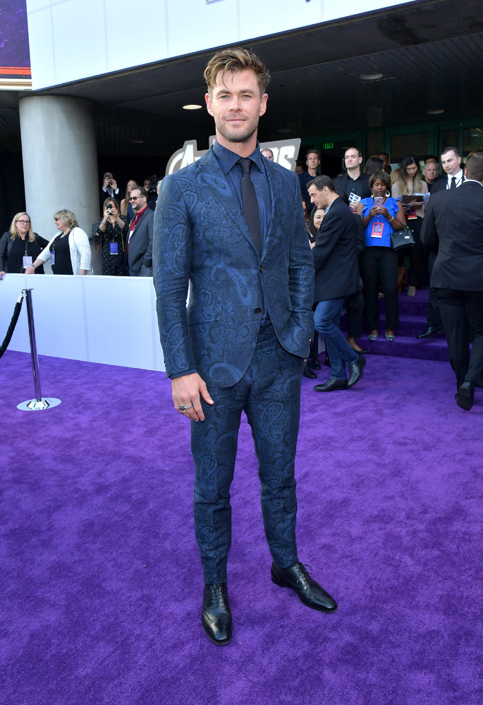 chris hemsworth endgame premiere