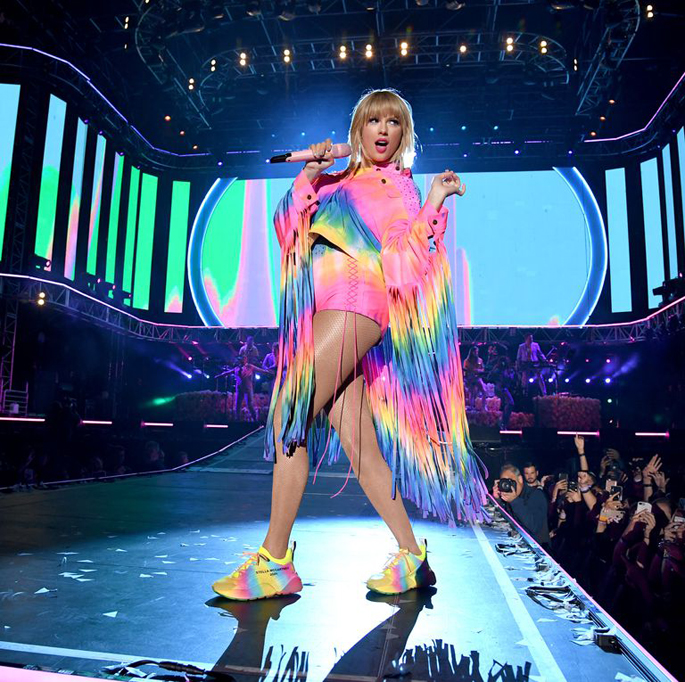 taylor swift kolaborasi stella mccartney