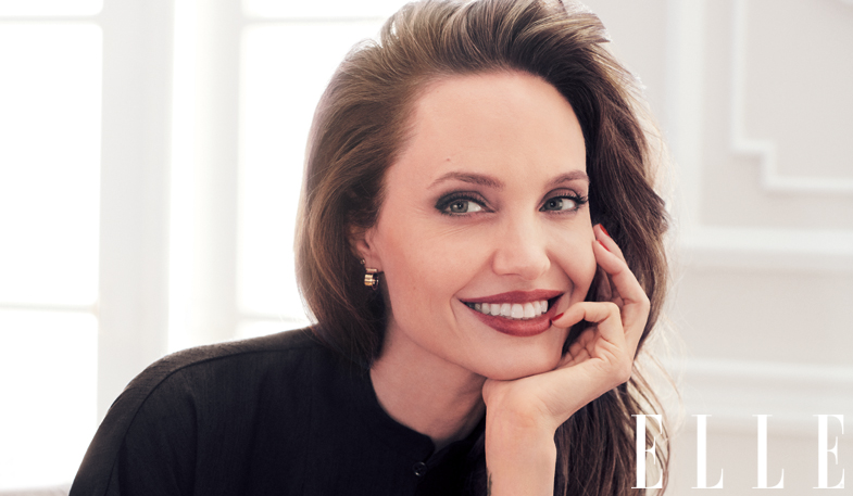 Catatan Eksklusif Angelina Jolie Menyoroti Peran Perempuan