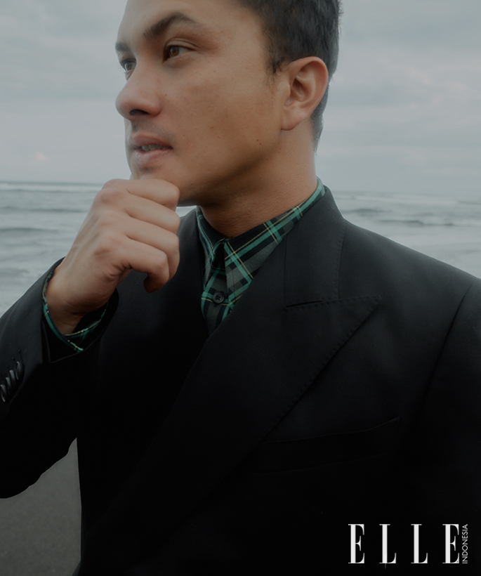 nicholas saputra interview elle indonesia januari 2020 - photography Chris Bunjamin - styling Ismelya Muntu - interview by Rianty Rusmalia