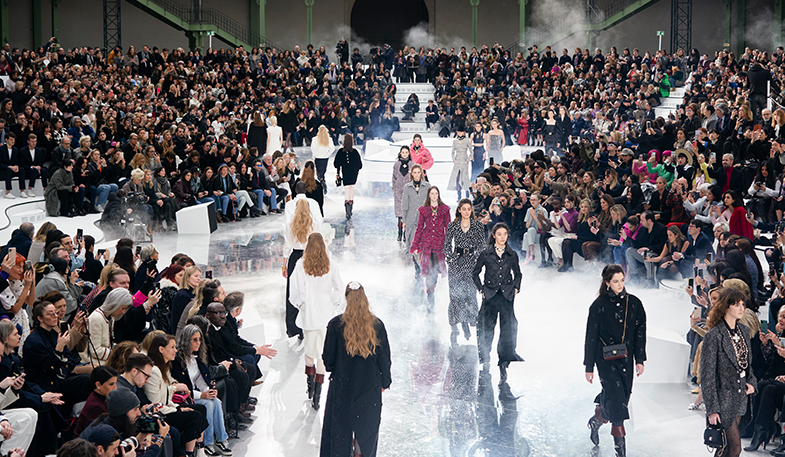 Visi Virginie Viard Untuk Koleksi Ready-To-Wear Chanel Fall Winter 2020