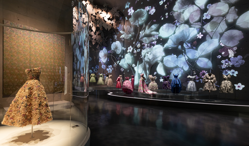 Ekshibisi ‘Christian Dior: Designer of Dreams’ Hadir di Shanghai