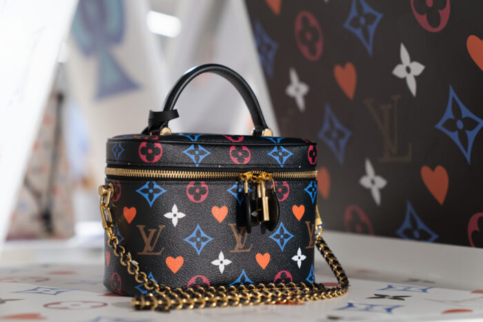 Louis Vuitton Lansir Koleksi Cruise 2021 Secara Virtual - Elle Indonesia