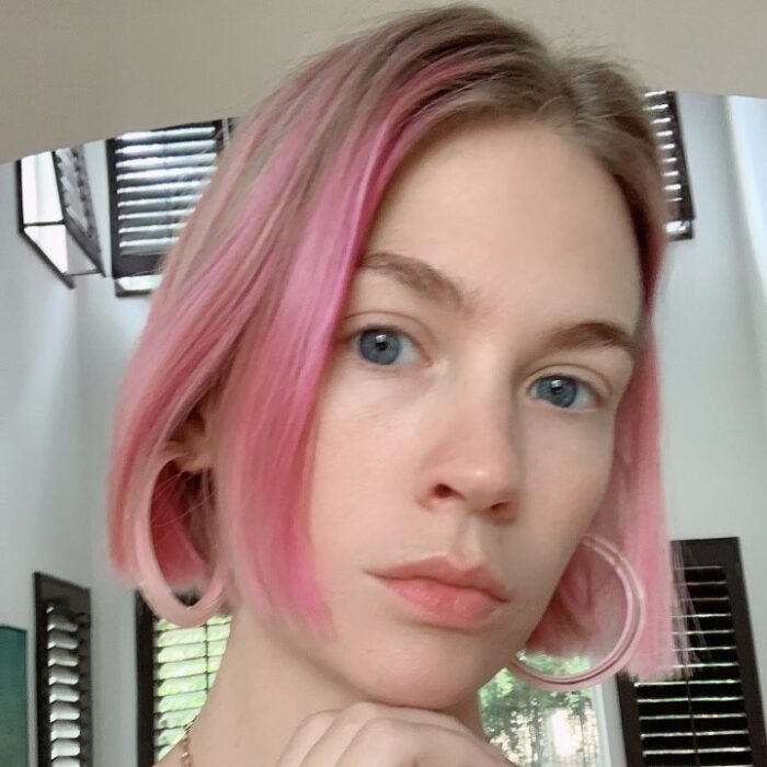 january jones pink hair