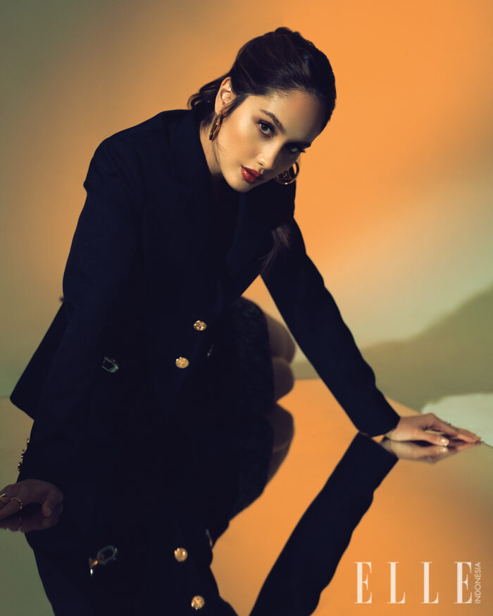 cinta laura kiehl cover story elle indonesia february 2021 - photography RAJA SIREGAR - styling ISMELYA MUNTU