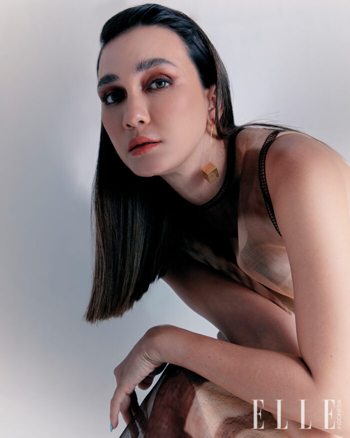 Luna Maya For Elle Indonesia July 2021 photography Hilarius Jason styling Ismelya Muntu makeup Archaangela Chelsea hair Arnold Purnomo editor Rianty Rusmalia