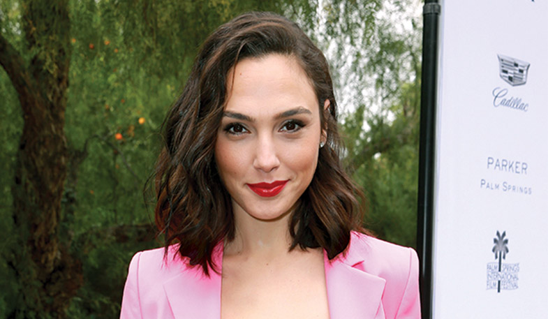 Cara Tepat Memaksimalkan Potongan Rambut Medium-Length Shaggy Bob