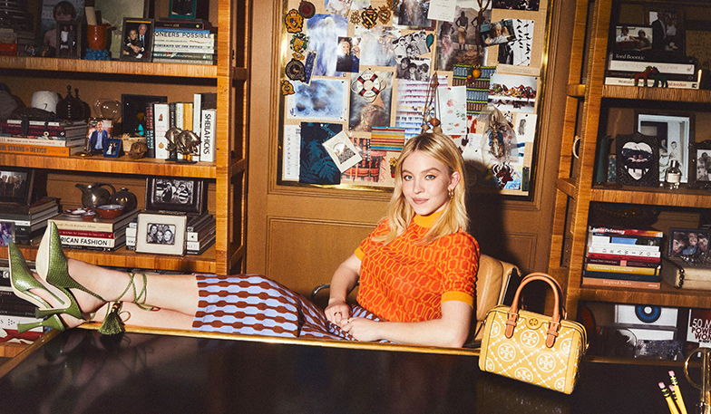 Aktris Sydney Sweeney Terpilih Sebagai Wajah dari Tory Burch