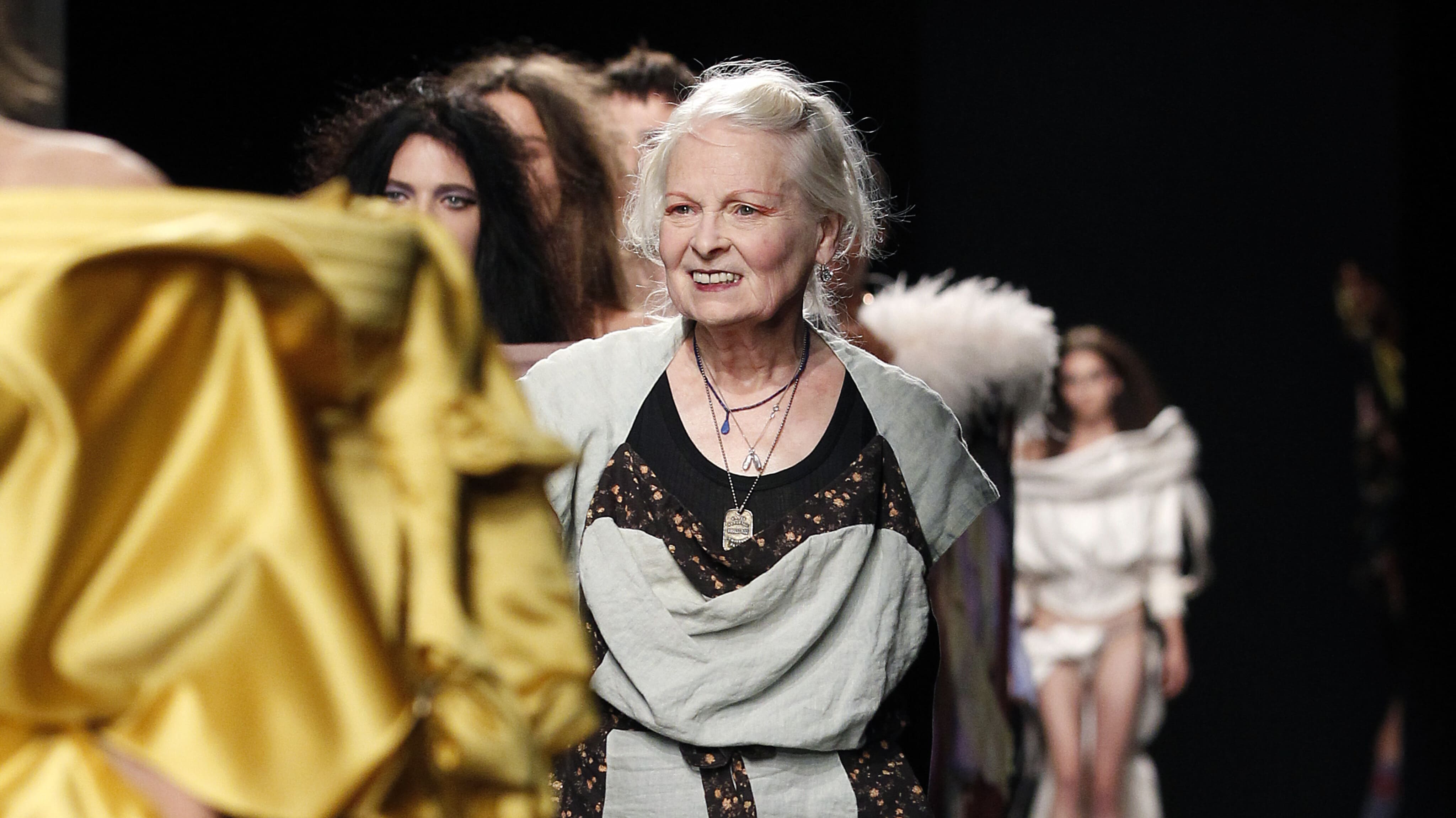 Menyelami Kisah Masa Lalu dan Warisan Kreatif Vivienne Westwood Bagi Dunia Mode