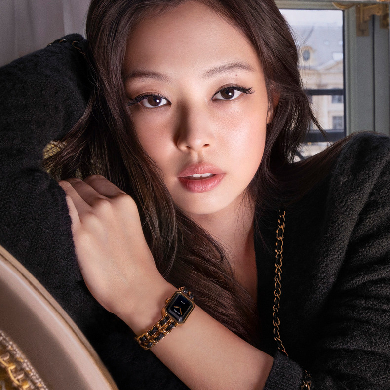 JENNIE Bintangi Kampanye Jam Tangan Chanel Première Édition Originale