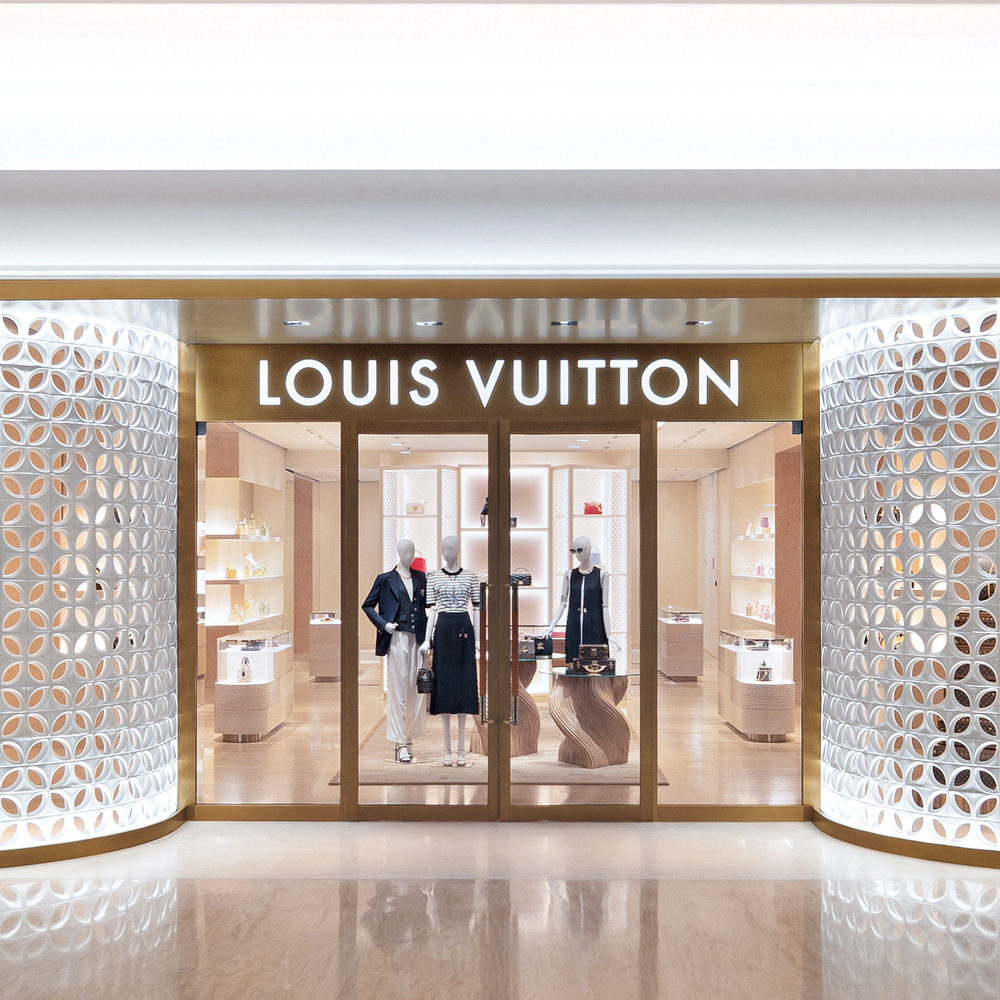 Louis Vuitton Membuka Kembali Butik Flagship Miliknya di Plaza Indonesia