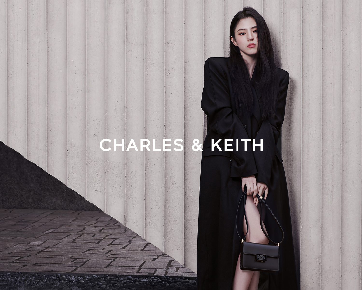 Charles & Keith Lansir Koleksi L’Initial Seiring Peluncuran Desain Logo Terbarunya