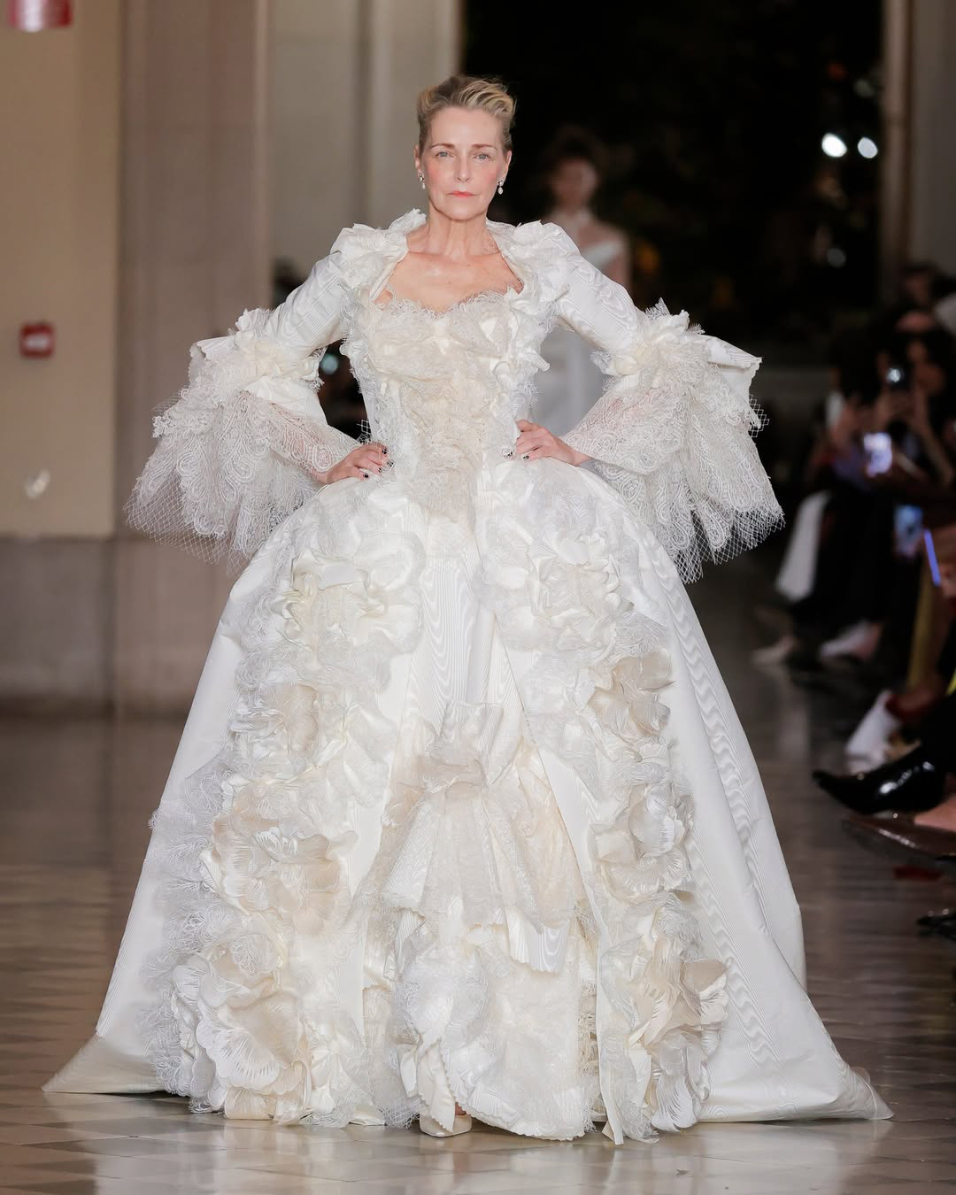 Debut Pagelaran Koleksi Busana Pengantin Vivienne Westwood Tahun 2026 di Barcelona