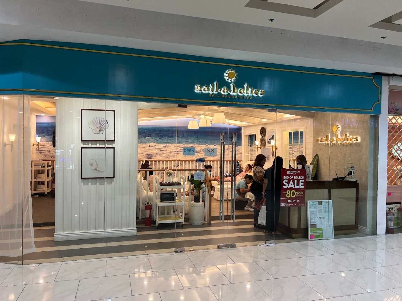 Nailaholics Robinsons Manila