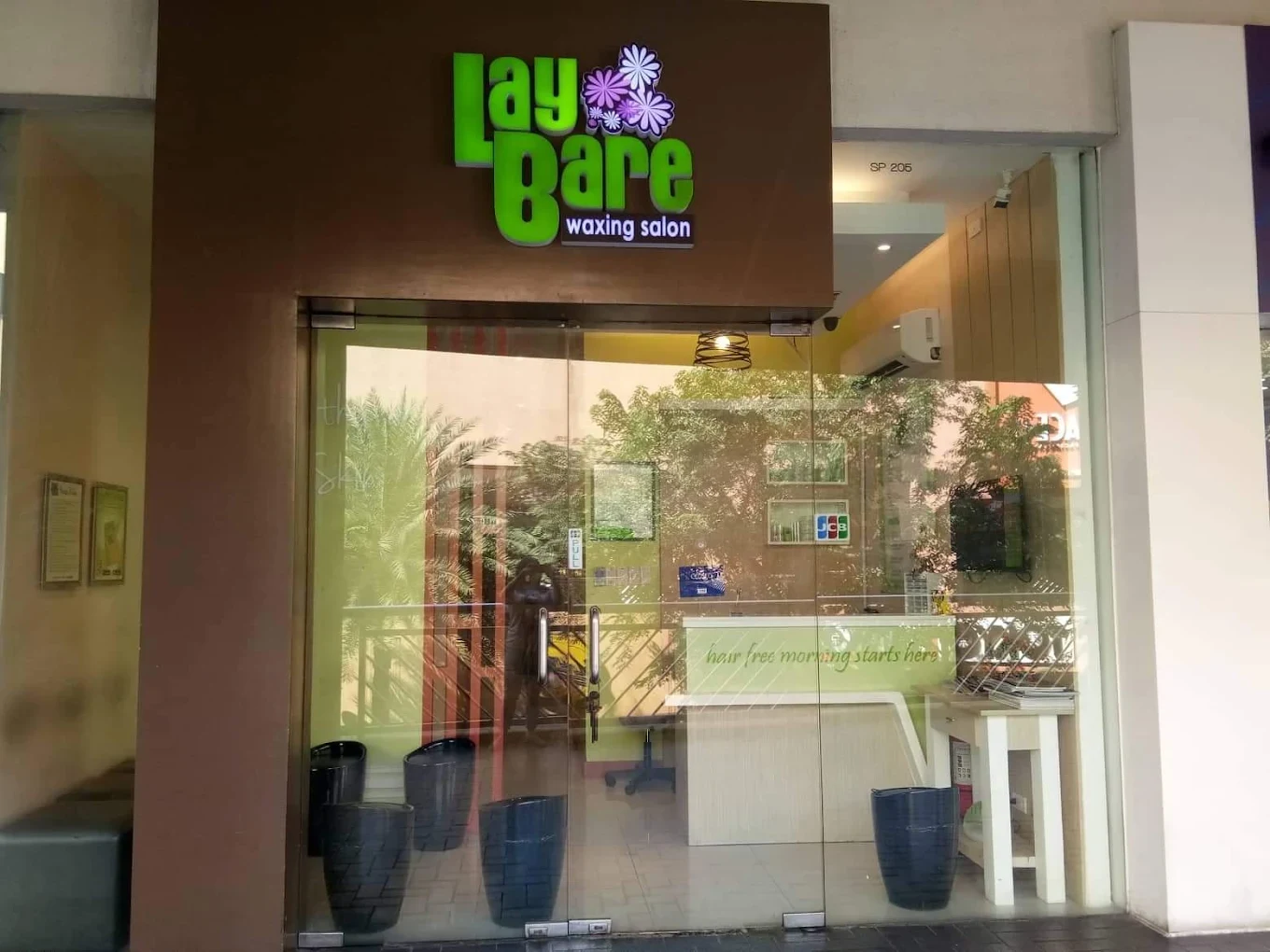 Lay Bare Waxing Salon (SM Mall of Asia Branch)