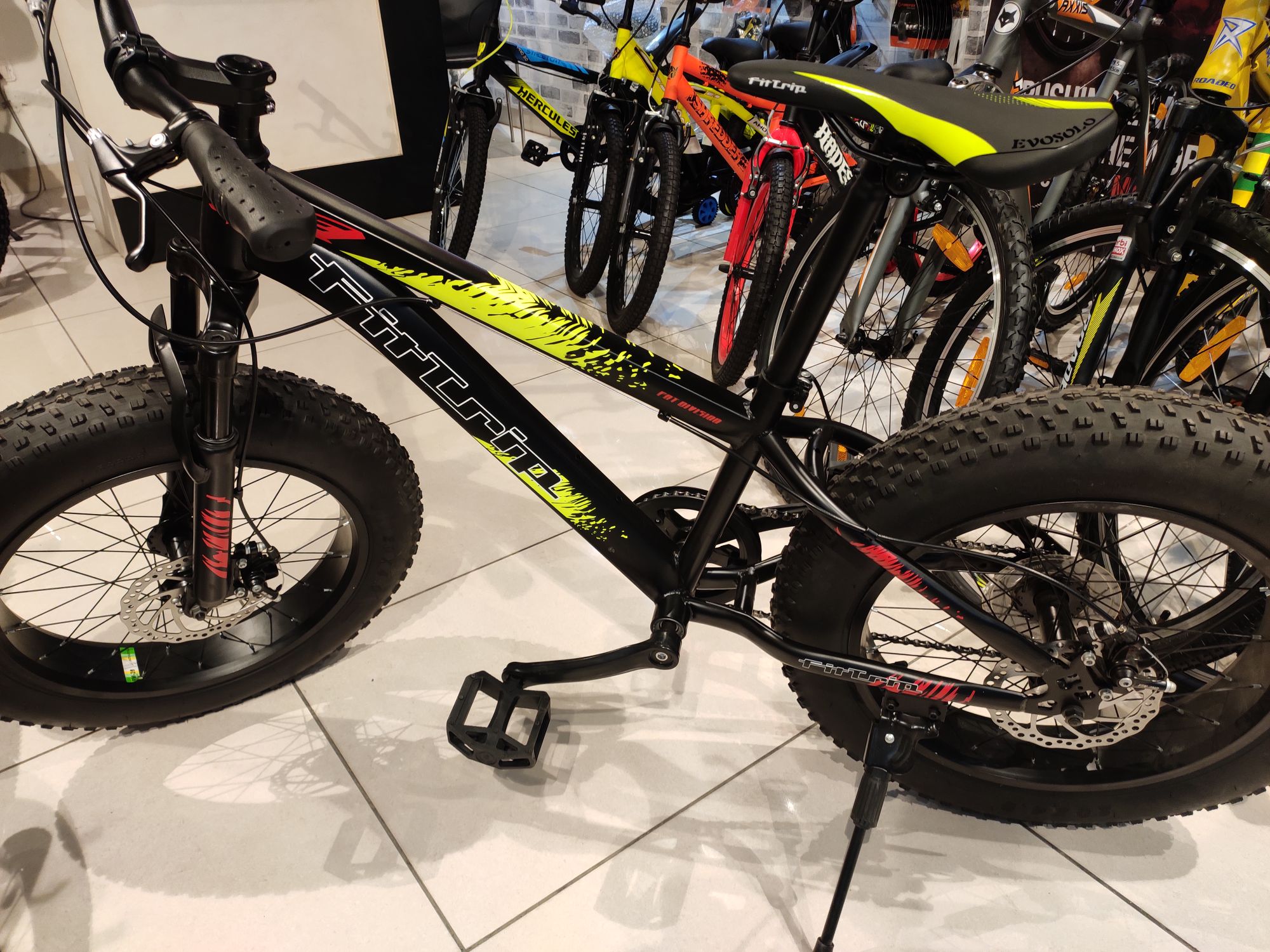 fittrip mutant fat bike price