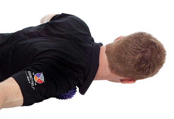 SELF MASSAGE PEC 1