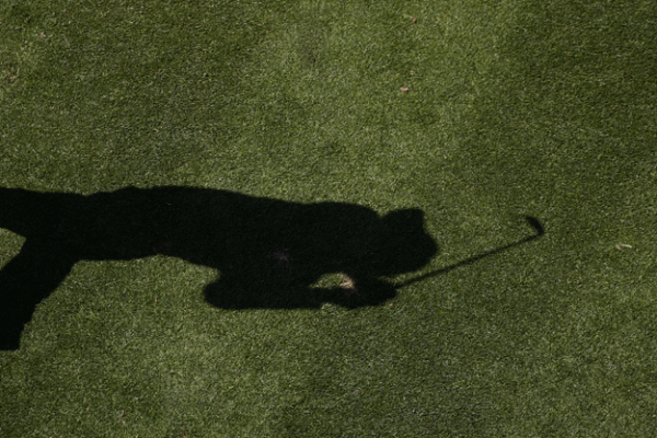 GolfShadows