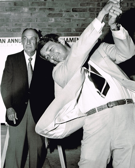 Hogan Tim SwingingHoganFrown