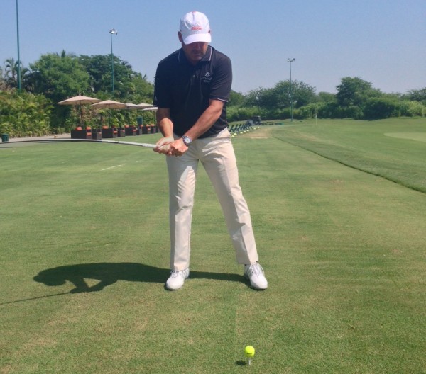 KneeFlexGolfBad