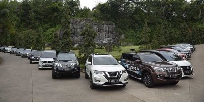 NISSAN MEMBANTU PELAJAR BANDUNG MELALUI DONASI GRAND LIVINA