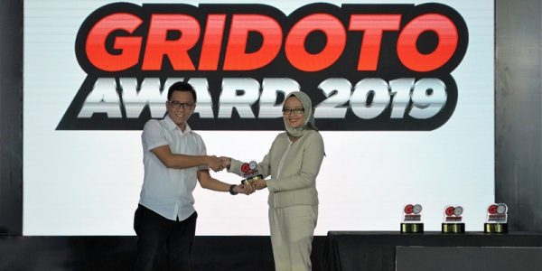 ALL NEW NISSAN LIVINA DAN ALL NEW NISSAN SERENA DINOBATKAN SEBAGAI MPV TERBAIK DI INDONESIA