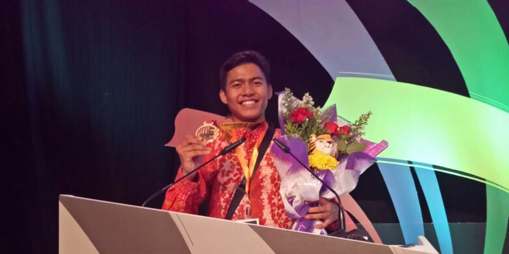 Abdul-Azis -Teknisi-Nissan-Datsun-menangkan-Bronze-Medal-di-ACS-2016 Image 2