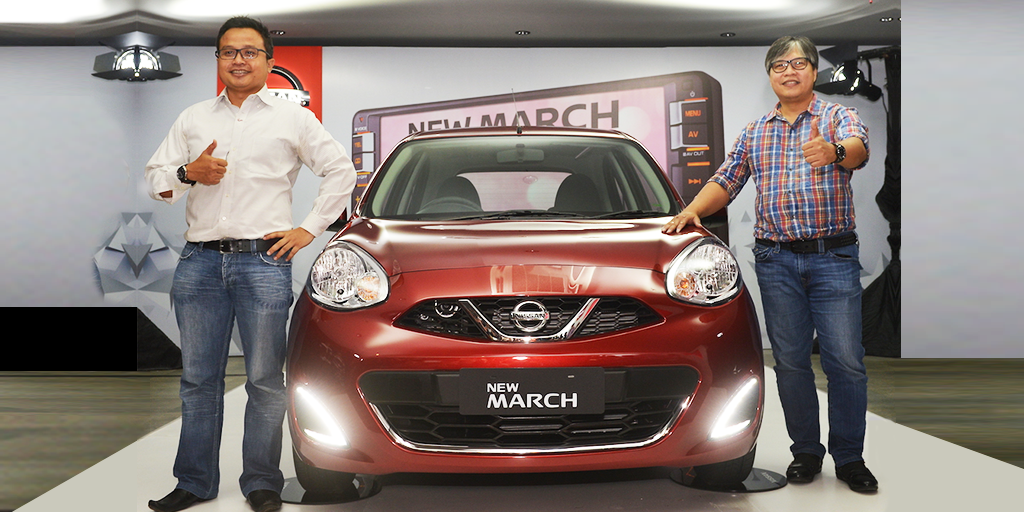 NMI 3 - Vice President Marketing and Sales NMI Davy J. Tuilan dan General Manager Marketing Strategy NMI Budi Nur Mukmin memperkenalkan New Nissan March dengan tampilan yang lebih elegan dan fitur canggih.