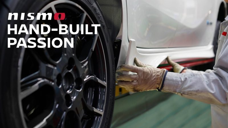 Nissan Note e-POWER NISMO body panel being applied