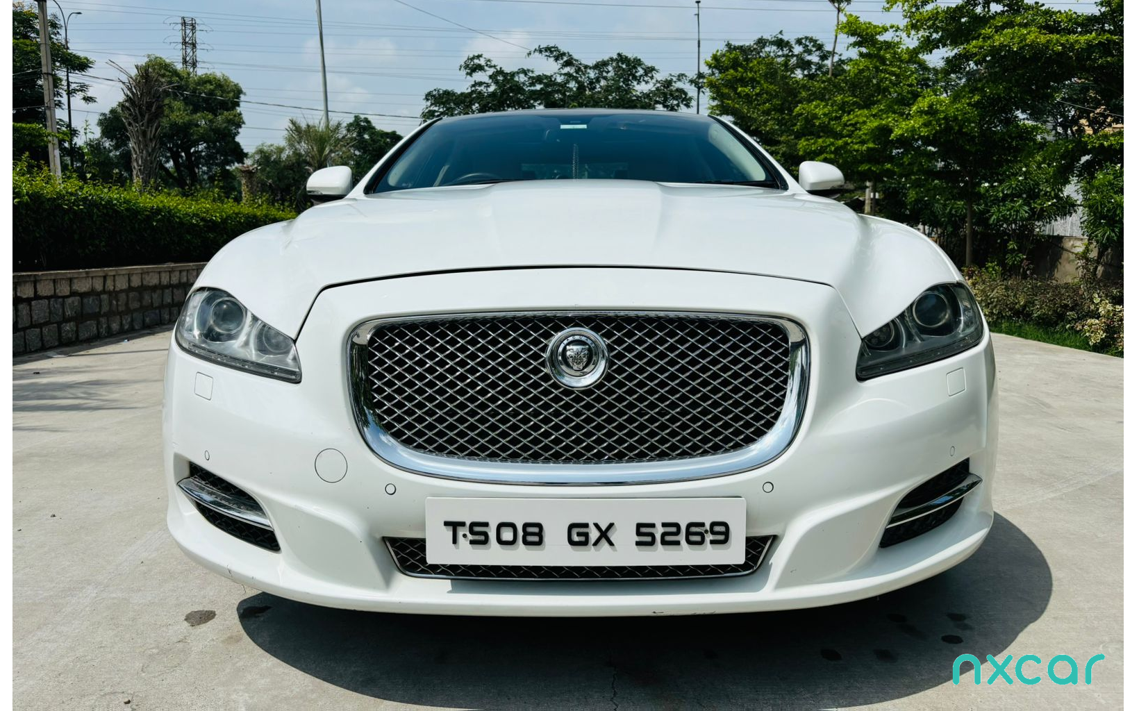 Jaguar XJ L