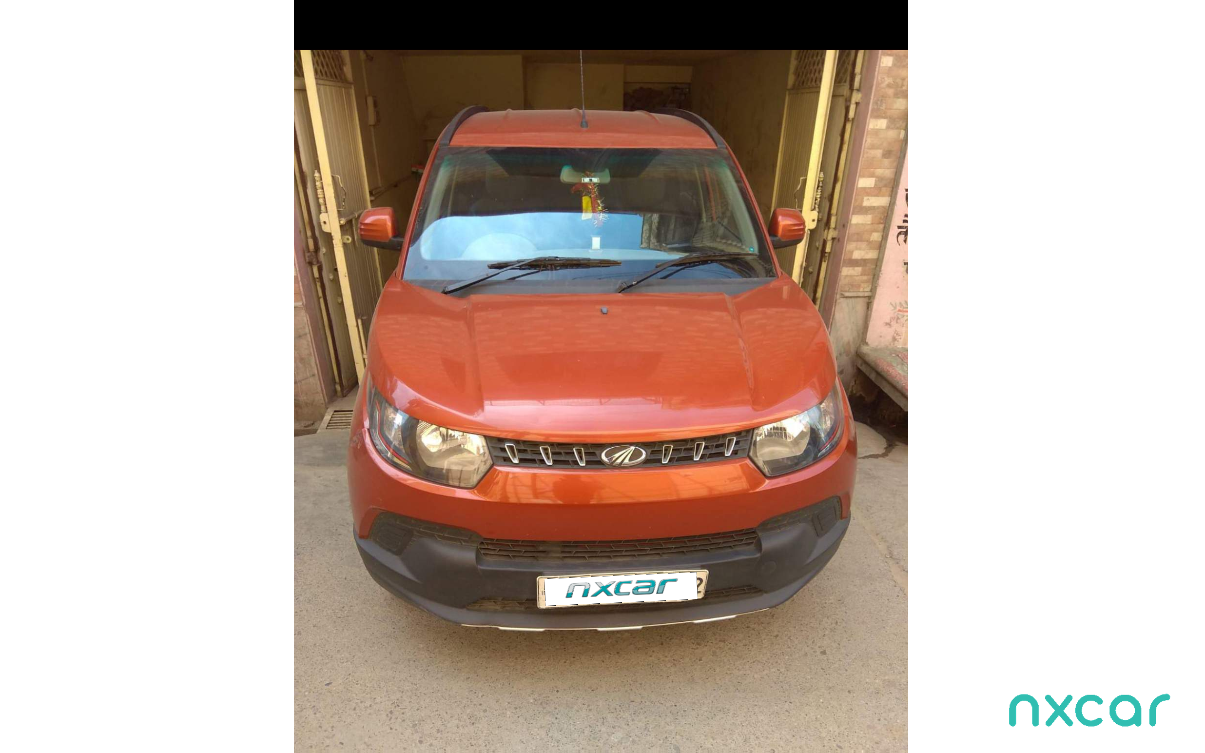 Mahindra KUV100