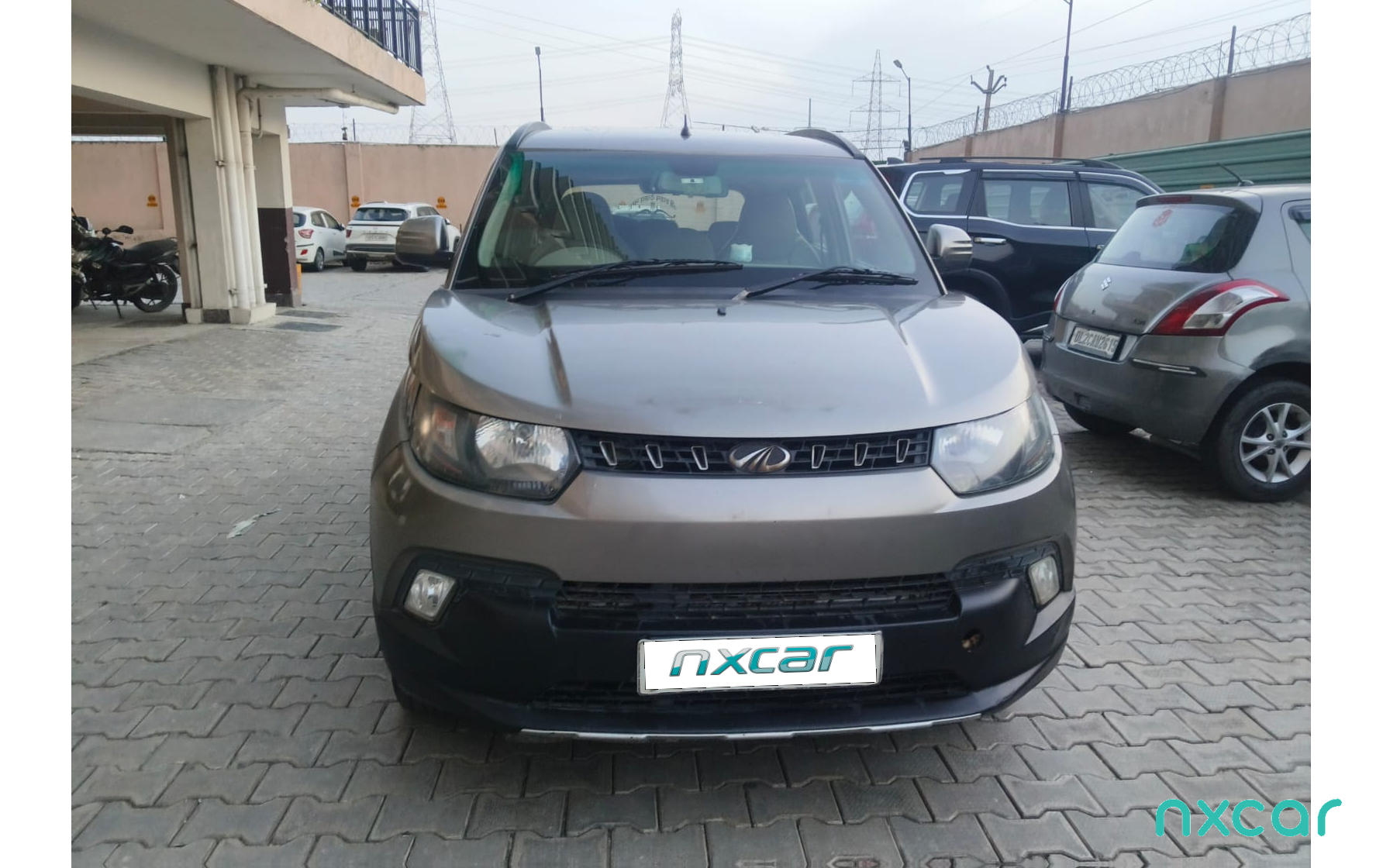 Mahindra KUV100