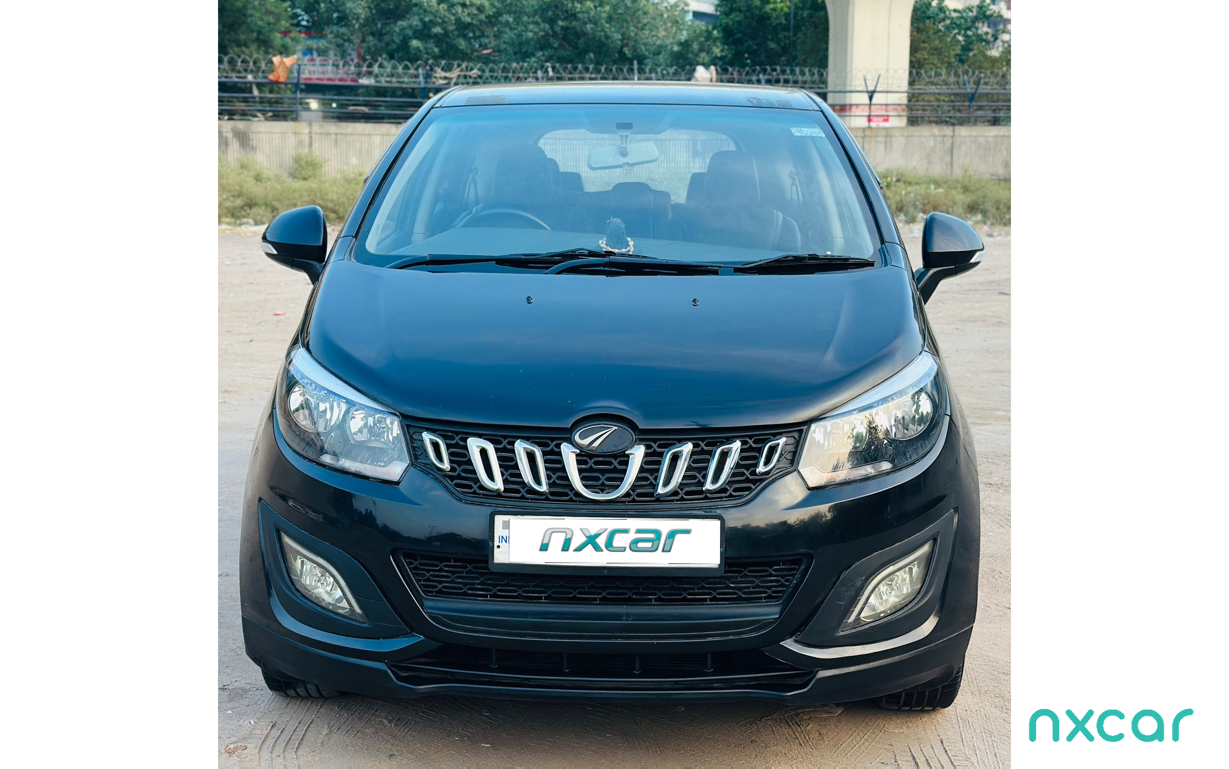 Mahindra Marazzo