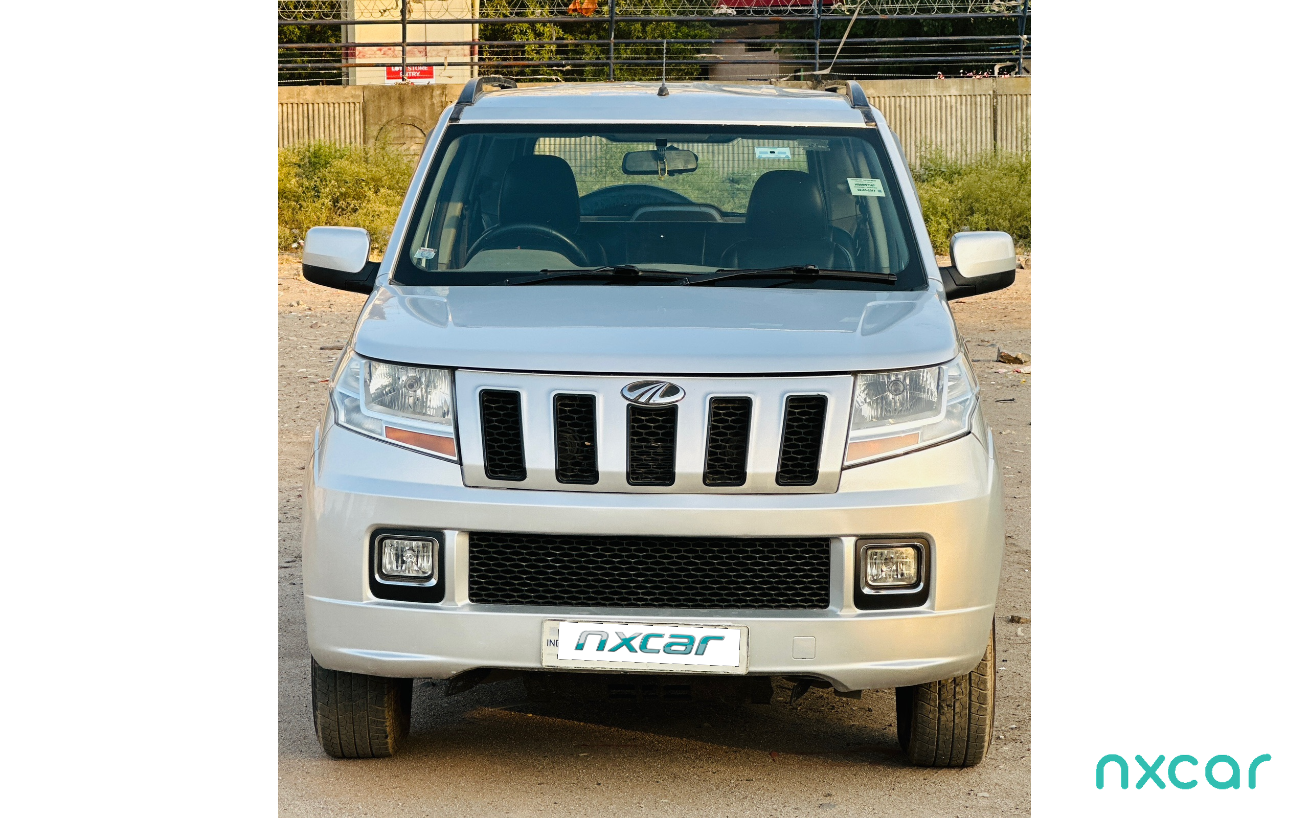 Mahindra TUV300