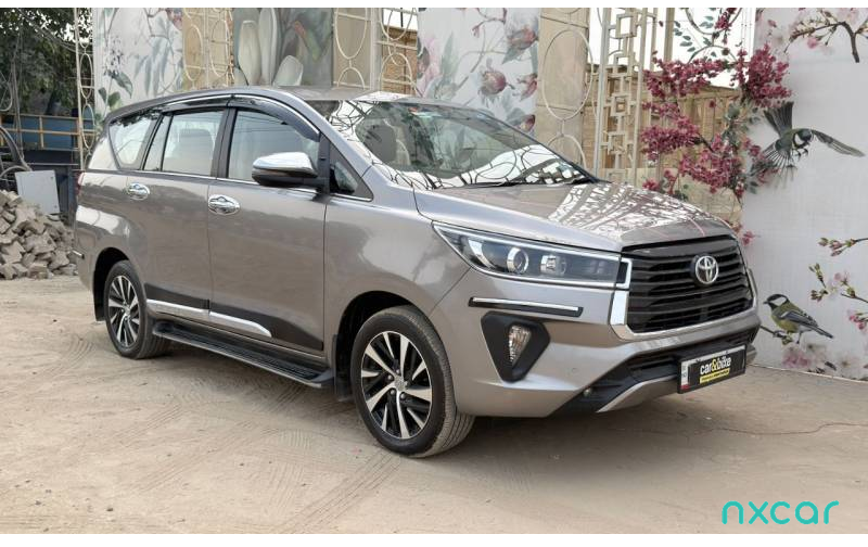 Toyota Innova Crysta