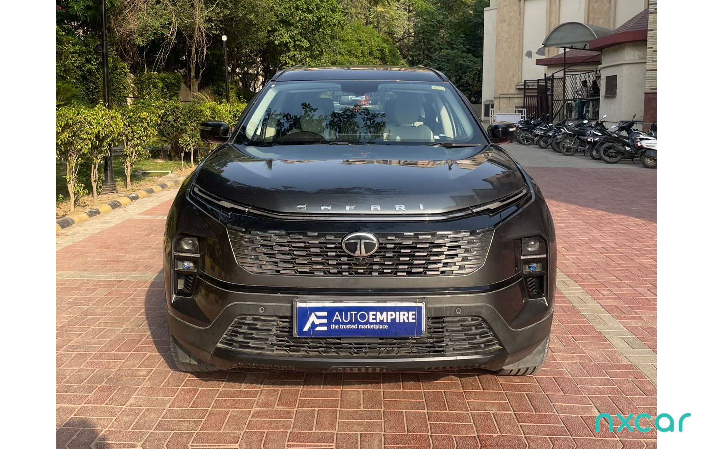 Tata Safari