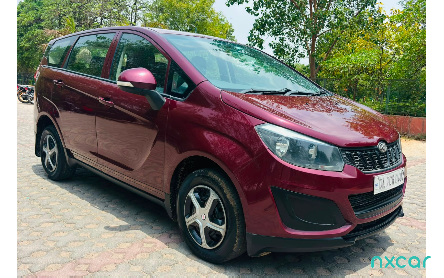 Mahindra Marazzo