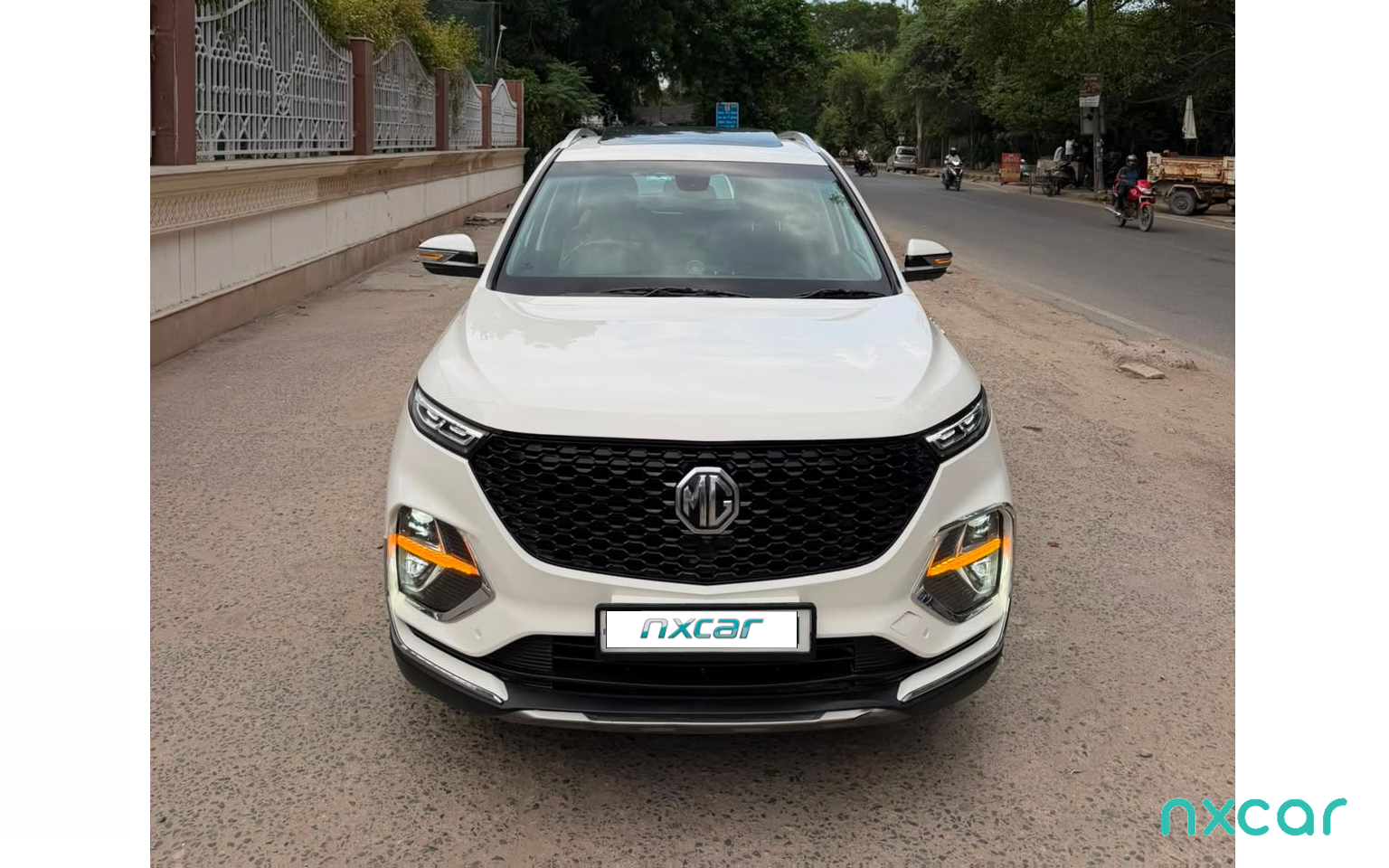 MG Hector Plus