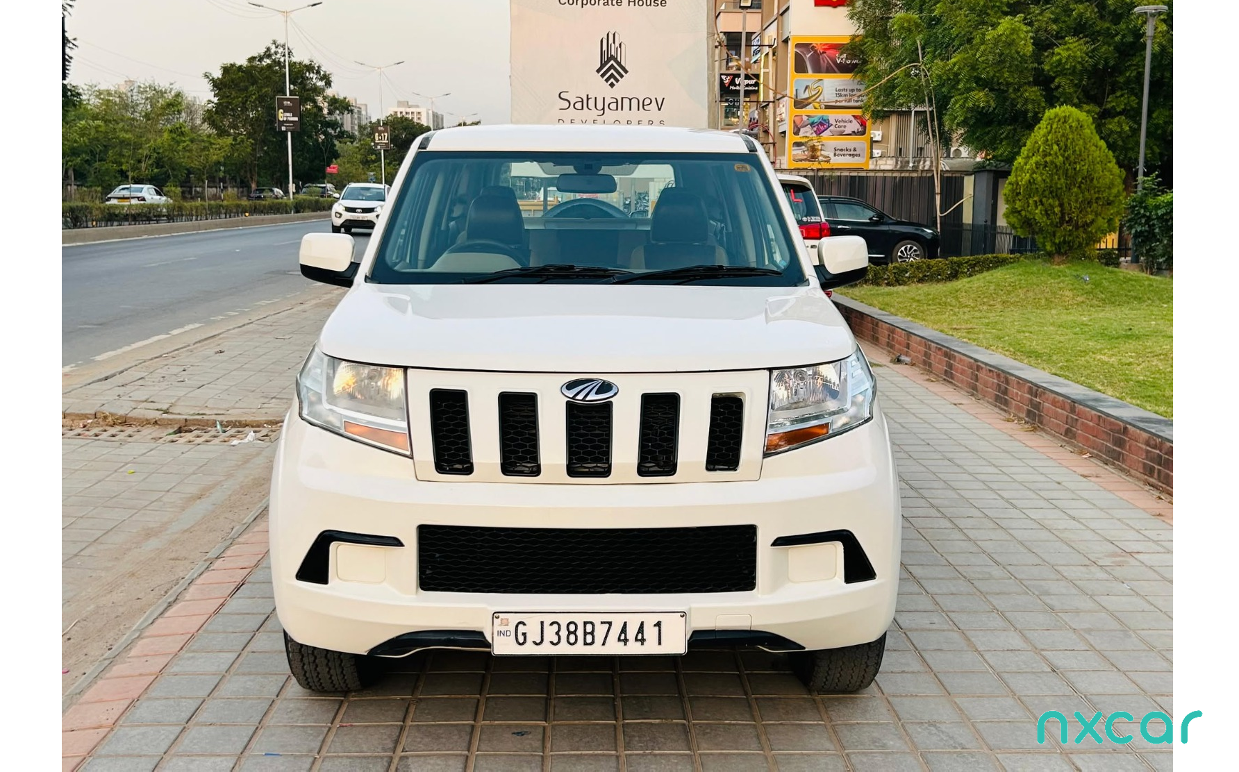 Mahindra TUV300