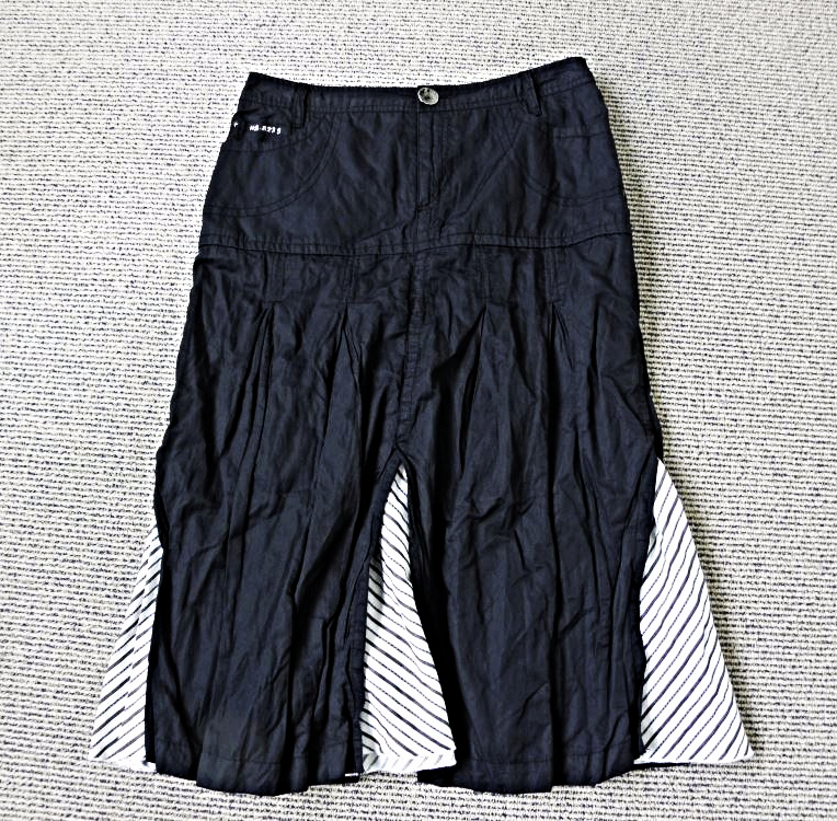 Verge Skirt size 12, image 2