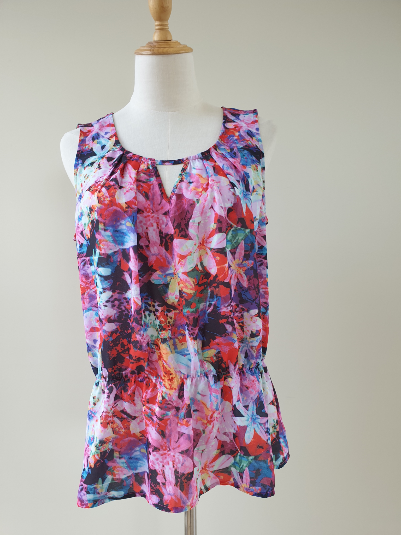 Whistle Top size 14