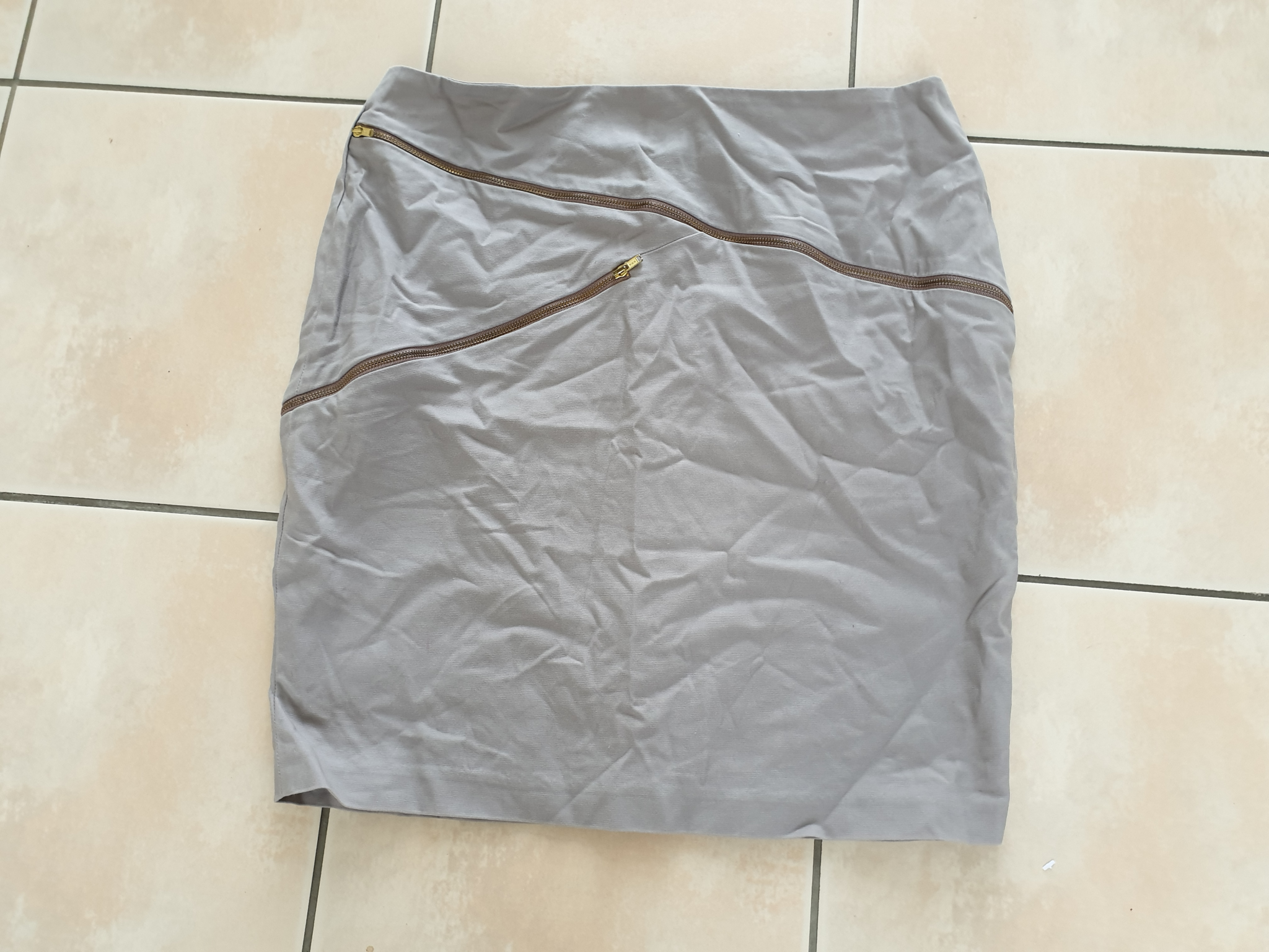 Witchery Skirt Size 12