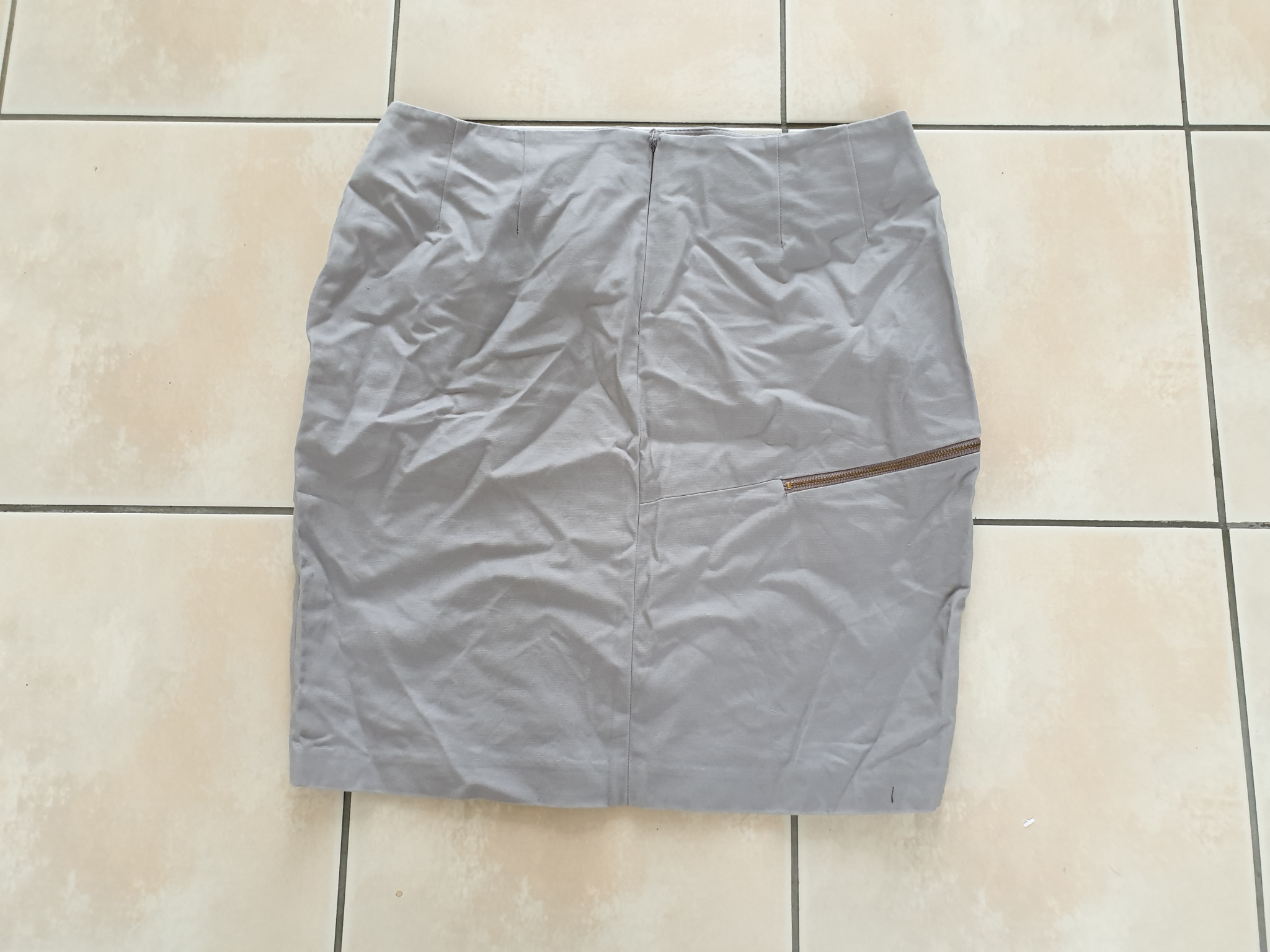 Witchery Skirt Size 12, image 2