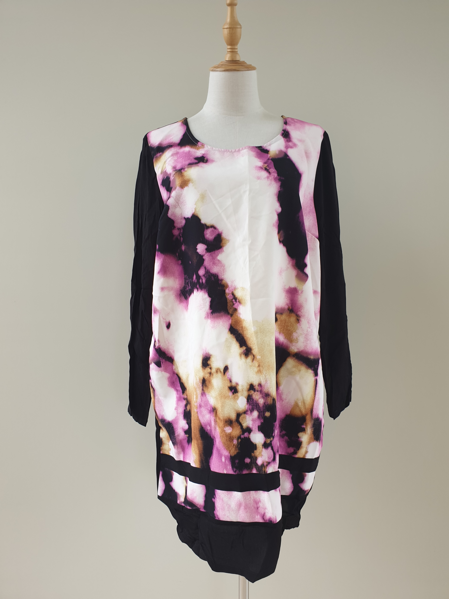 Lola Vs Harper size L 14 to 16 Dress