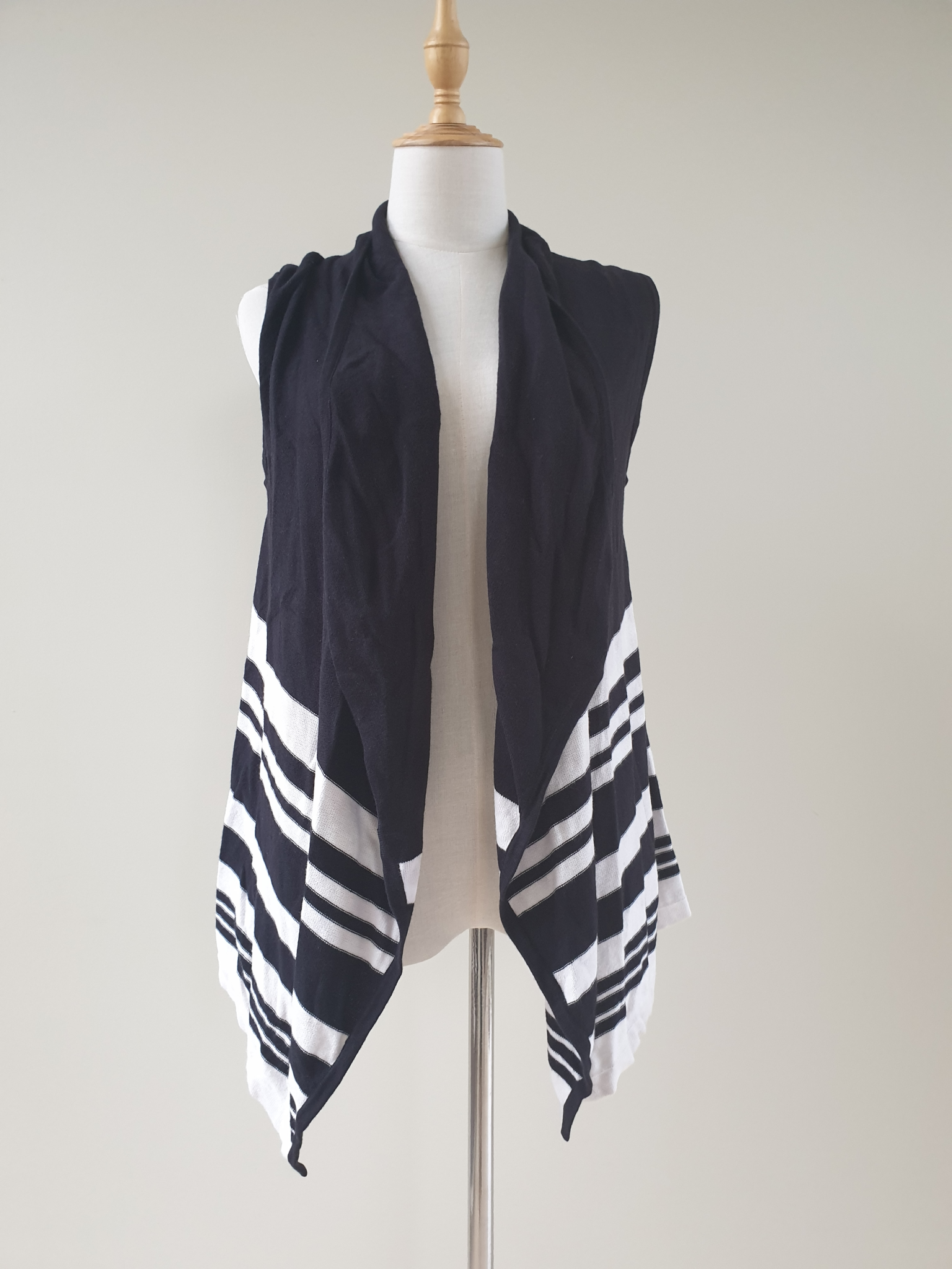 Trenery Silk Blend Shrug size 10, image 2