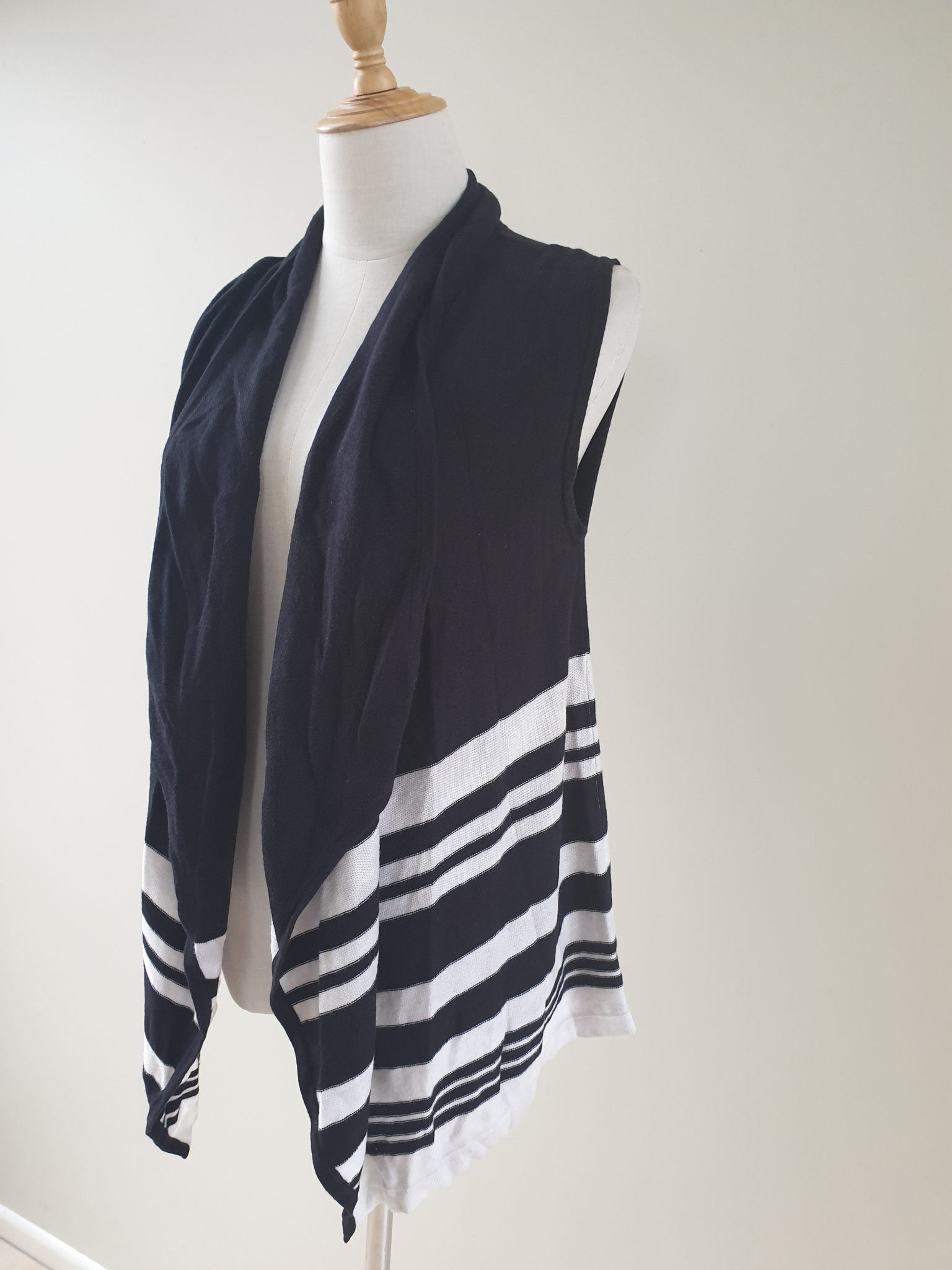 Trenery Silk Blend Shrug size 10, image 3