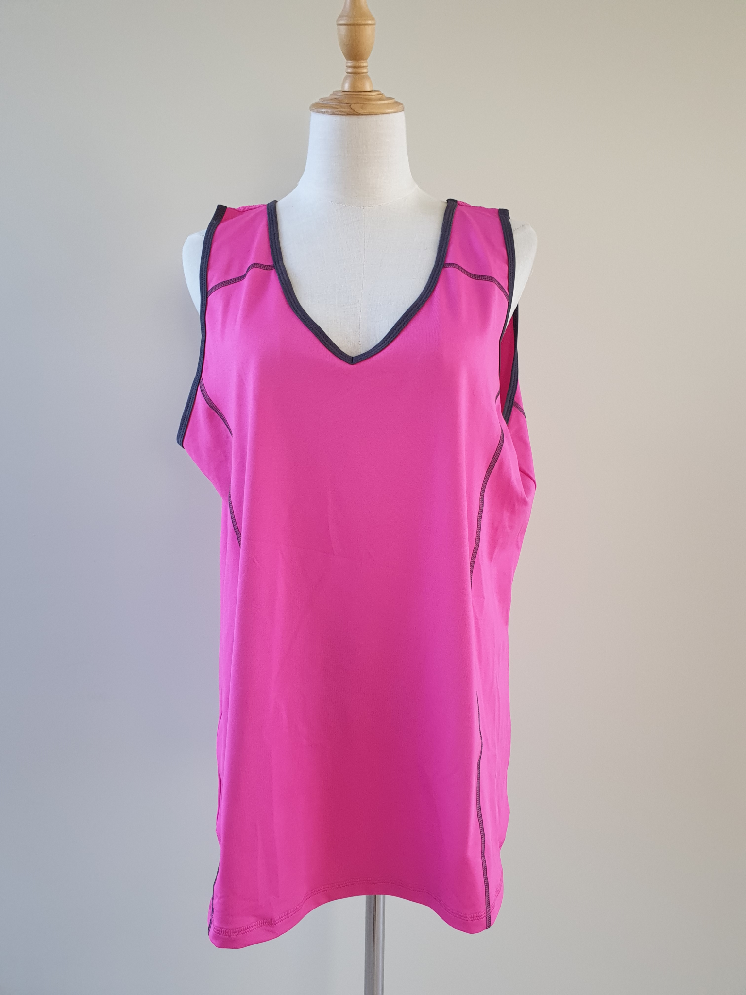 Virtu Active Taking Shape sIze M 18