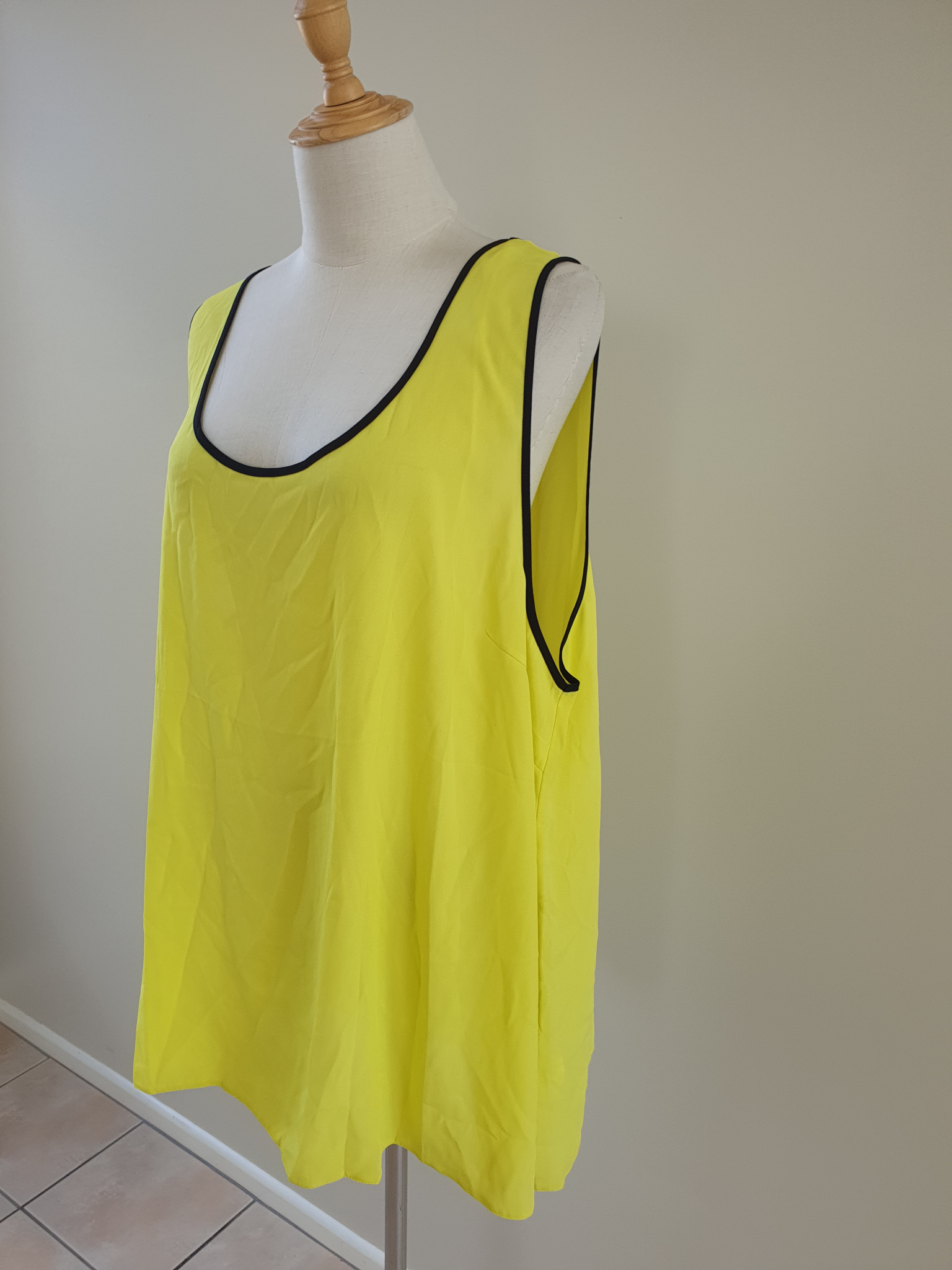 Sara Top size 26, image 3
